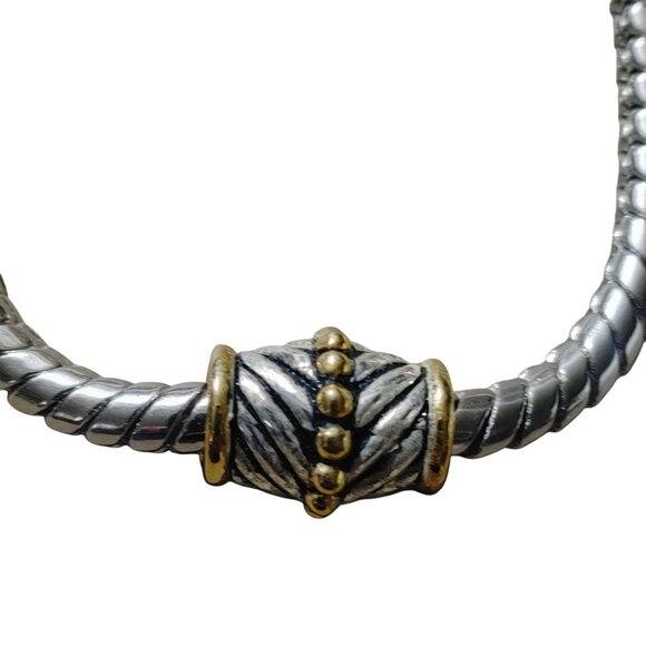 Necklace Silver Gold Tone Magnetic Clasp Braided Chain Textured Center Design - Picture 3 of 8